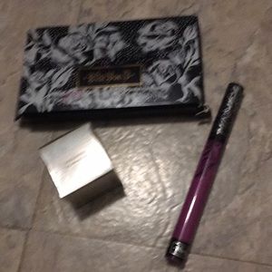 This item was a double listing buy accident &